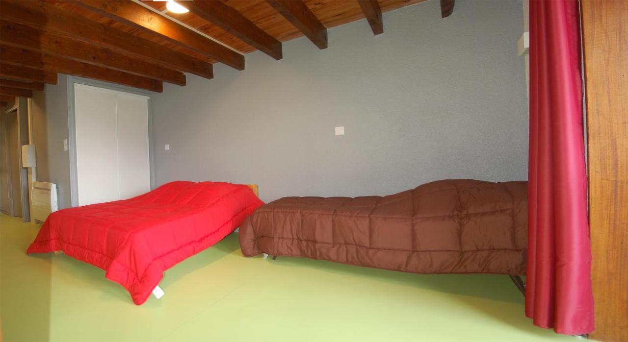 Gite Du Haut Cantal - Appartements Meubles Avec Kitchenette Et Chambres Sans KitchenetteCondat  エクステリア 写真